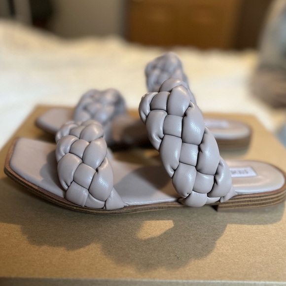 Steve Madden Taupe Spain Slide Braided Sandals Size 8.5 EUC Neutral Modern - Picture 8 of 11